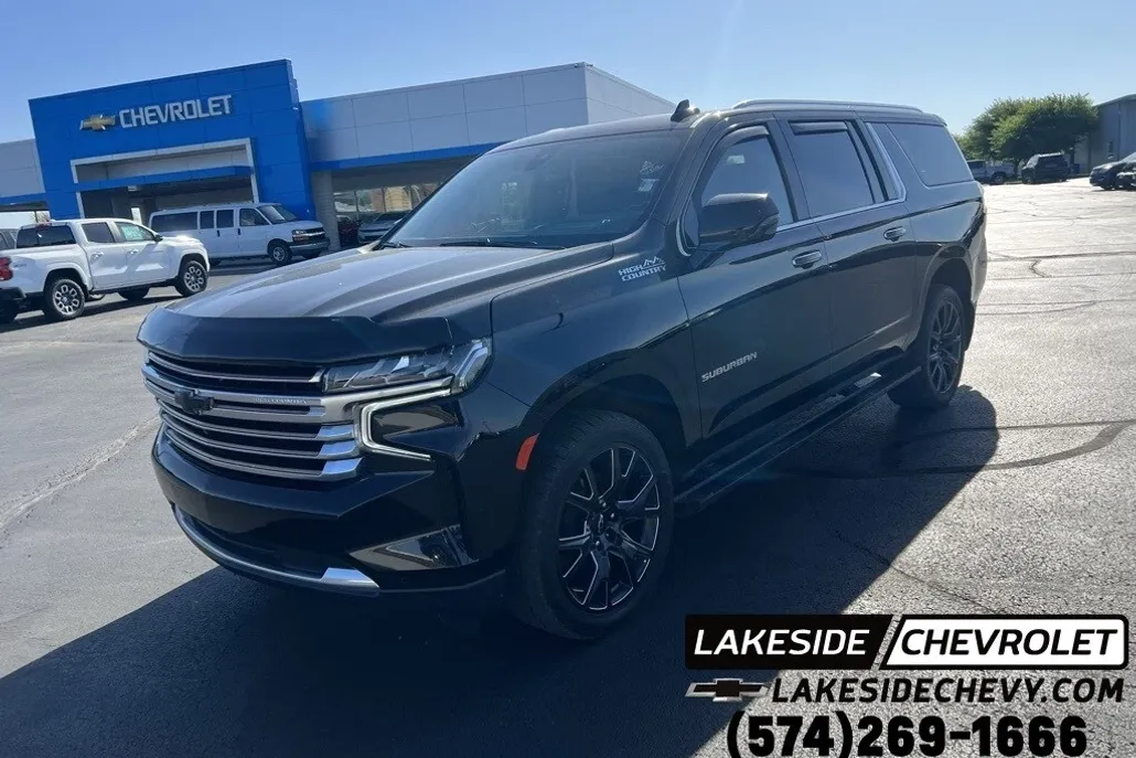 2023 Chevrolet Suburban High Country photo 1