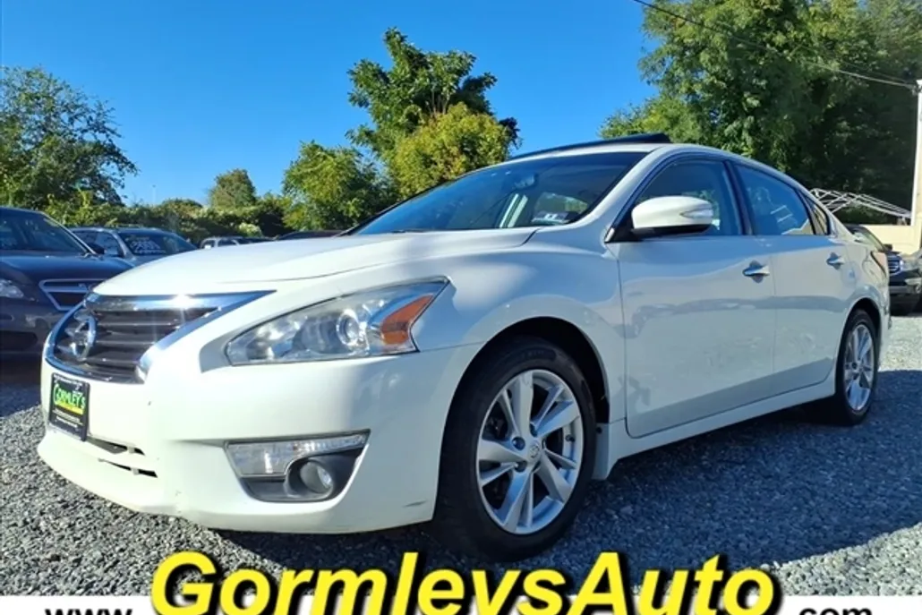 2015 Nissan Altima 2.5 SV photo 1
