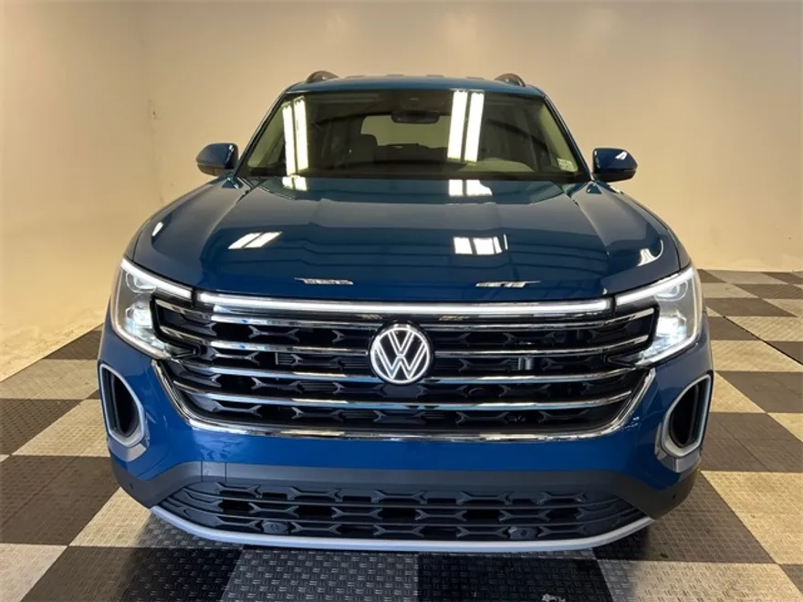 2026 Volkswagen Atlas SE Technology photo 1
