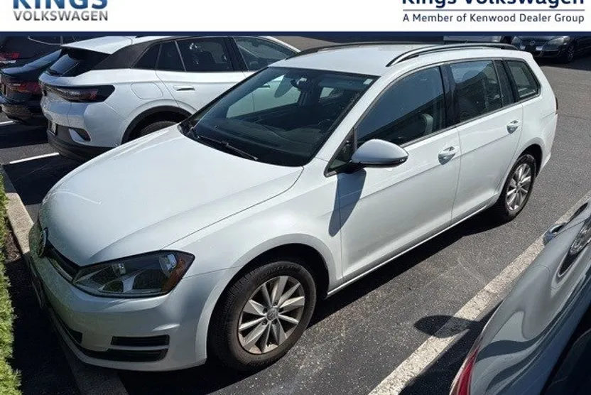 2015 Volkswagen Golf SportWagen TSI photo 1