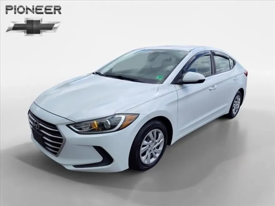 2017 Hyundai Elantra SE photo 1