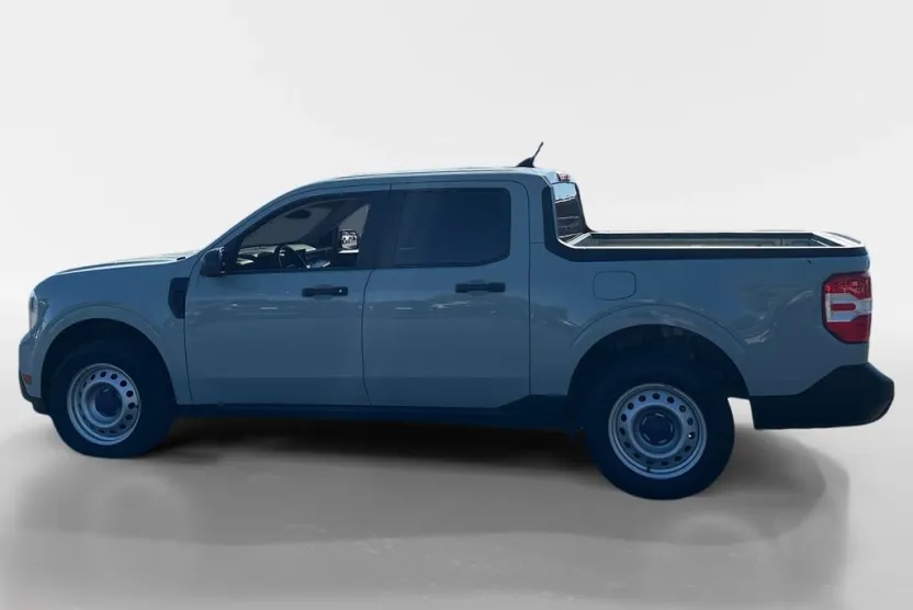 2024 Ford Maverick XL photo 1
