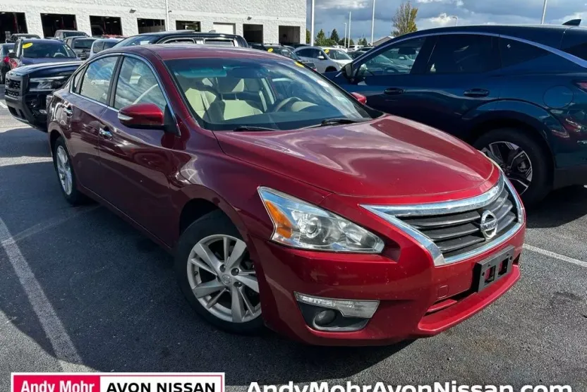2015 Nissan Altima 2.5 SV photo 1