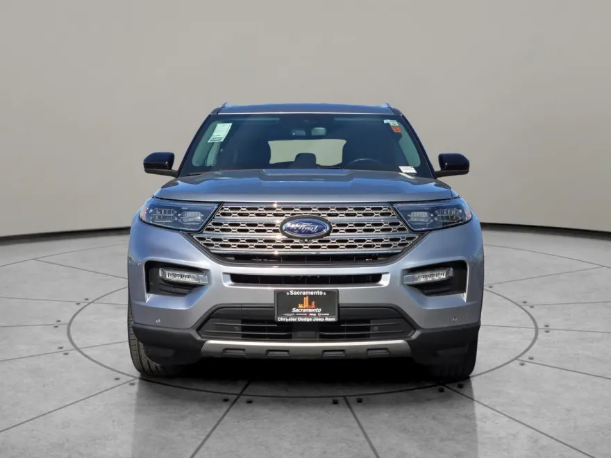 2023 Ford Explorer Limited photo 1
