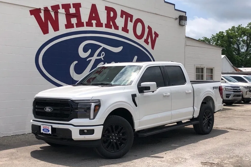 2025 Ford F-150 Lariat photo 1