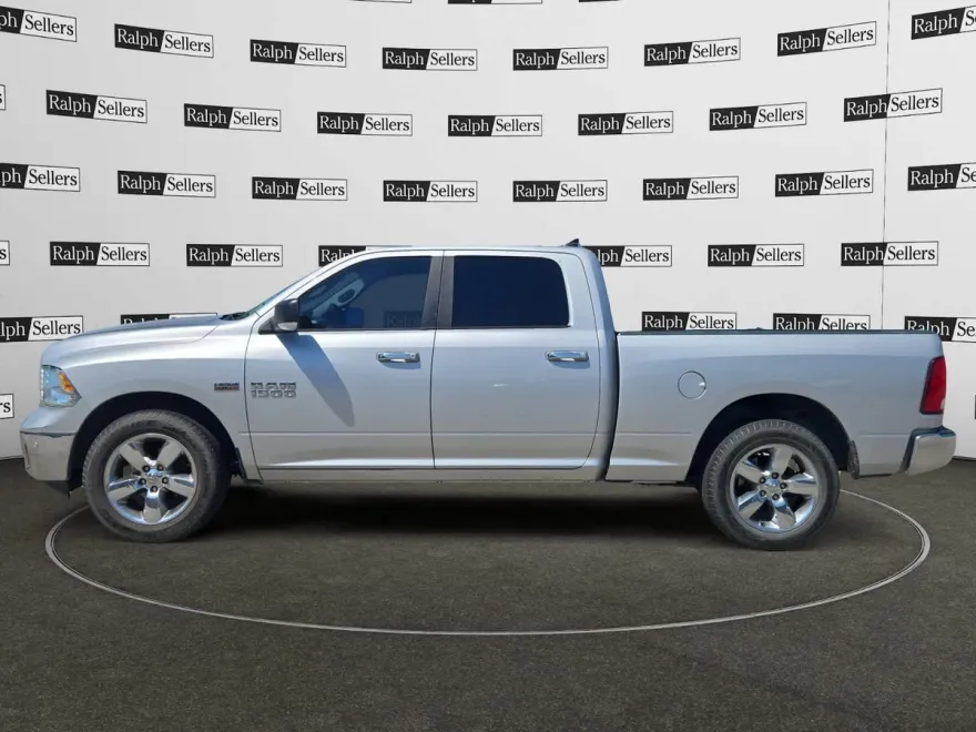 2018 Ram 1500 SLT photo 1