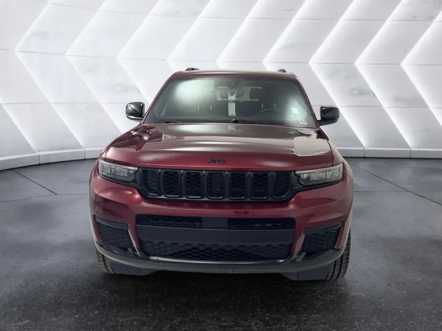 2021 Jeep Grand Cherokee Altitude photo 1