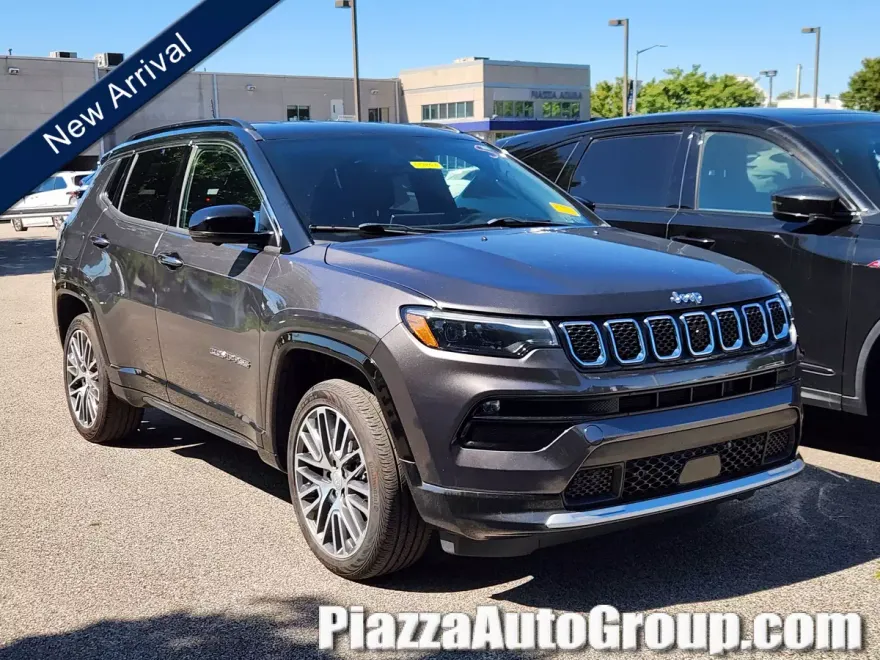 2023 Jeep Compass Limited photo 1