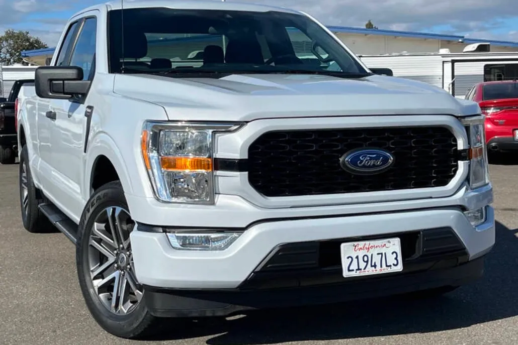 2021 Ford F-150 XL photo 1