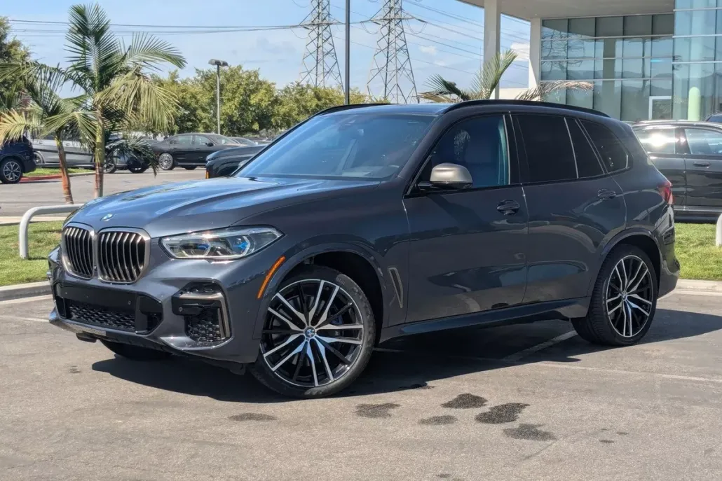 2022 Bmw X5 M50i photo 1