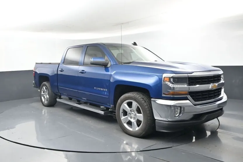 2017 Chevrolet Silverado 1500 LT1 photo 1