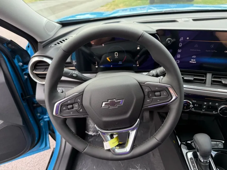 2025 Chevrolet Trax ACTIV photo 1