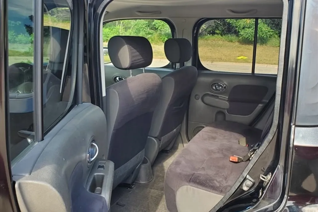 2009 Nissan Cube S photo 1