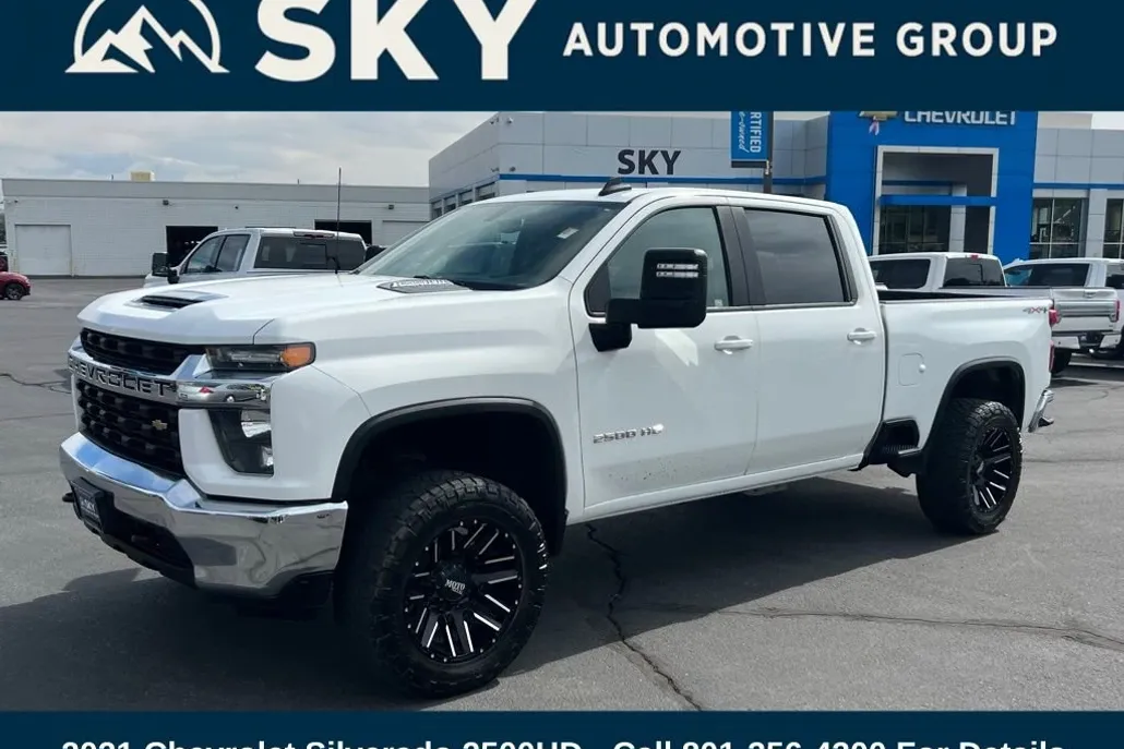 2021 Chevrolet Silverado 2500HD LT photo 1