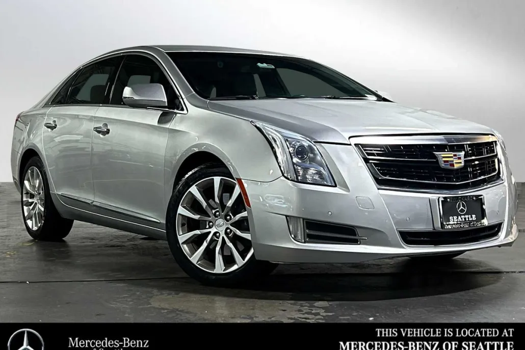 2016 Cadillac XTS Luxury photo 1