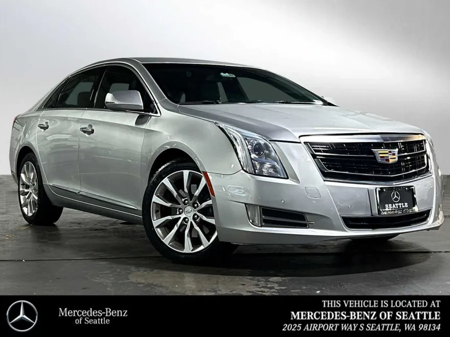 2016 Cadillac XTS Luxury photo 1