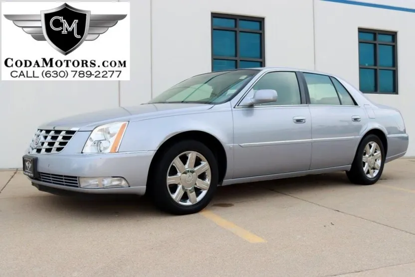 2006 Cadillac DTS Base photo 1