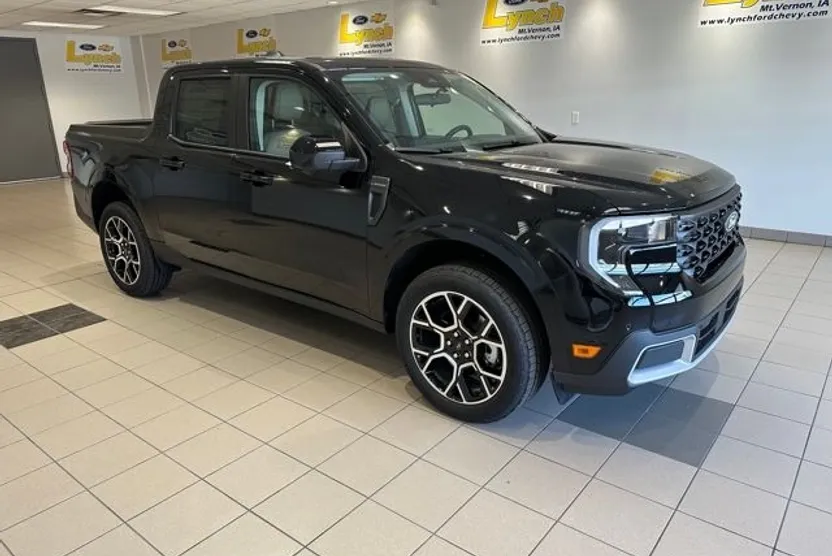 2025 Ford Maverick Lariat photo 1