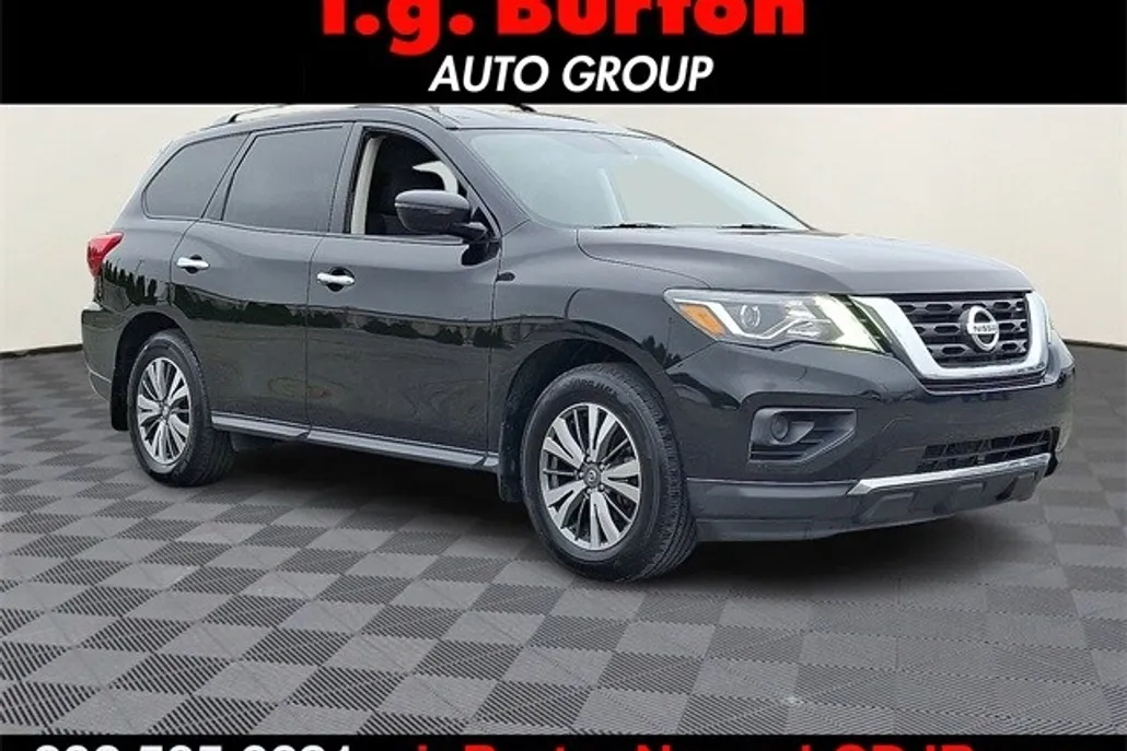 2020 Nissan Pathfinder S photo 1