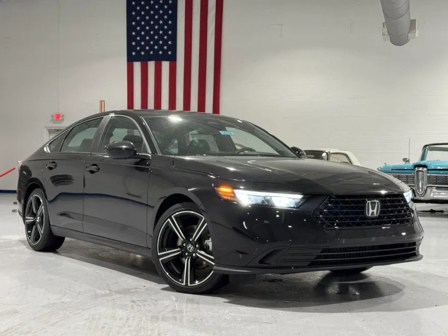 2025 Honda Accord Hybrid Sport photo 1