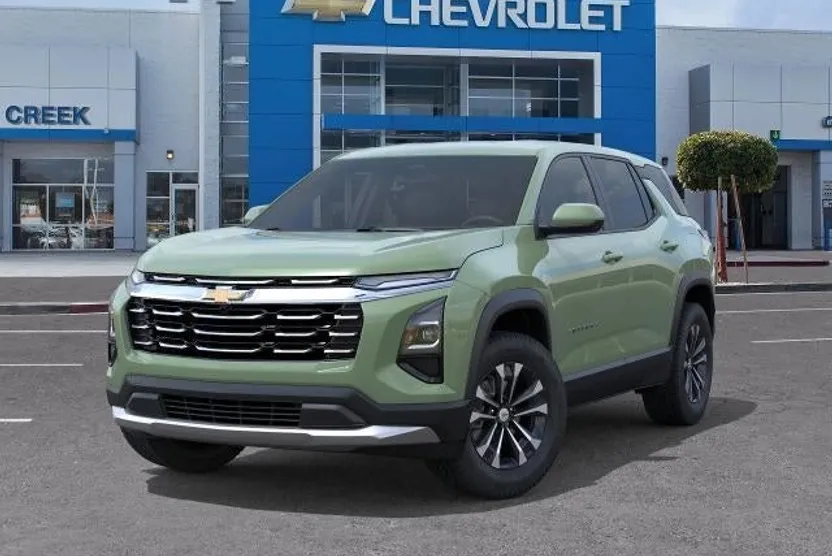 2026 Chevrolet Equinox LT photo 1