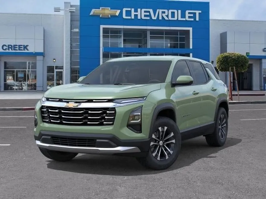 2026 Chevrolet Equinox LT photo 1