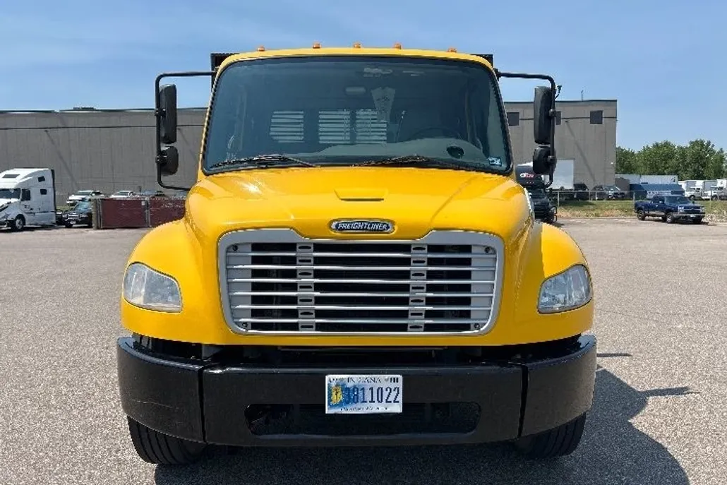 2020 Freightliner M2 106 Medium Duty photo 1