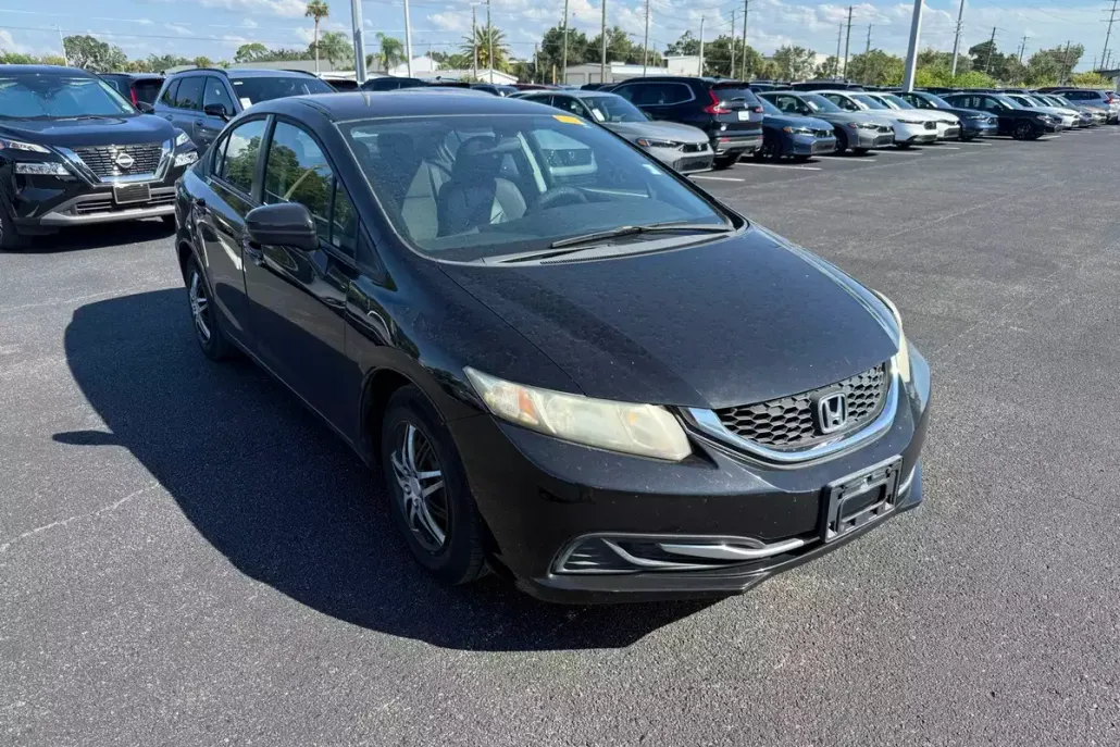 2015 Honda Civic LX photo 1