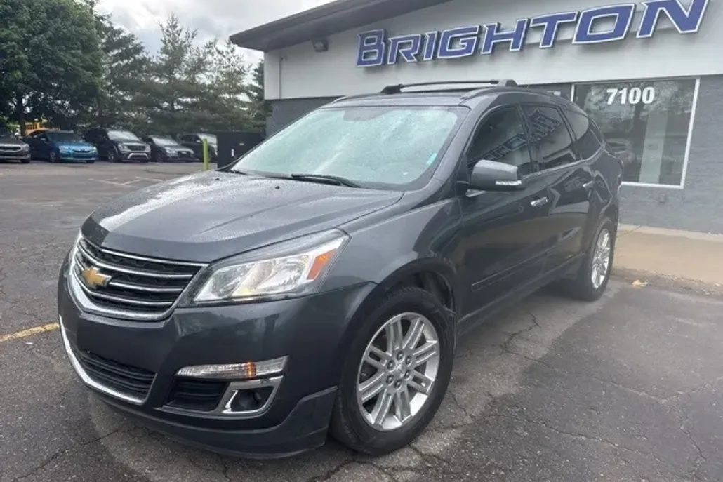 2014 Chevrolet Traverse 1LT photo 1