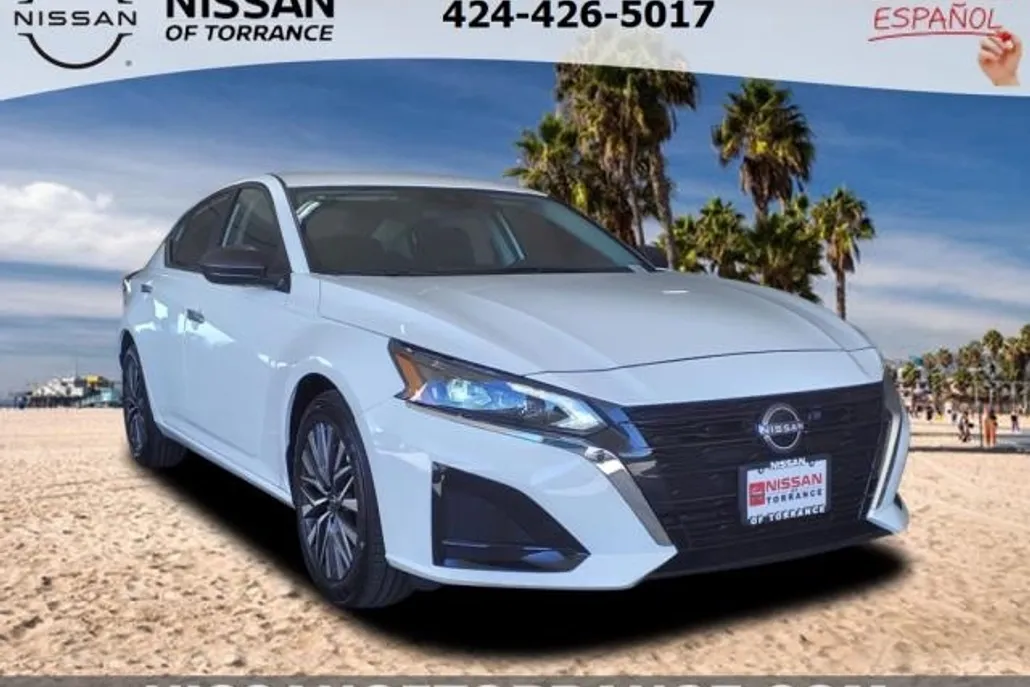2025 Nissan Altima SV photo 1