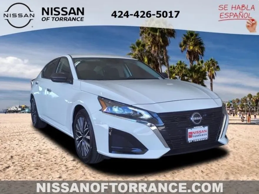 2025 Nissan Altima SV photo 1