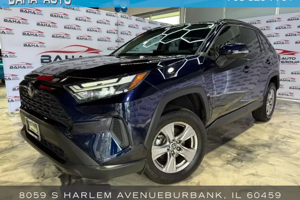 2022 Toyota RAV4 XLE photo 1
