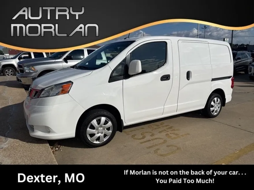2020 Nissan NV200 SV photo 1