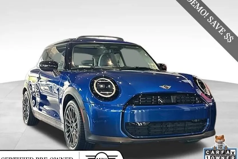 2025 Mini Cooper Signature photo 1