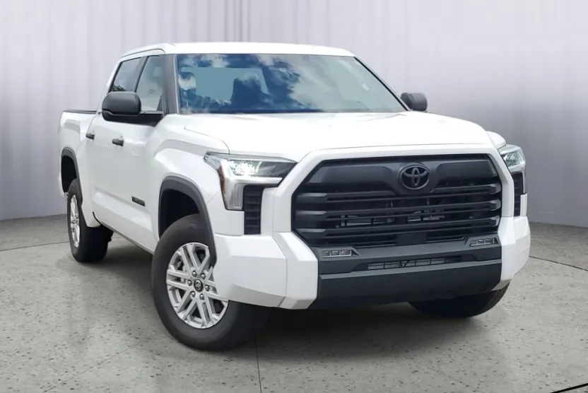 2025 Toyota Tundra SR5 photo 1
