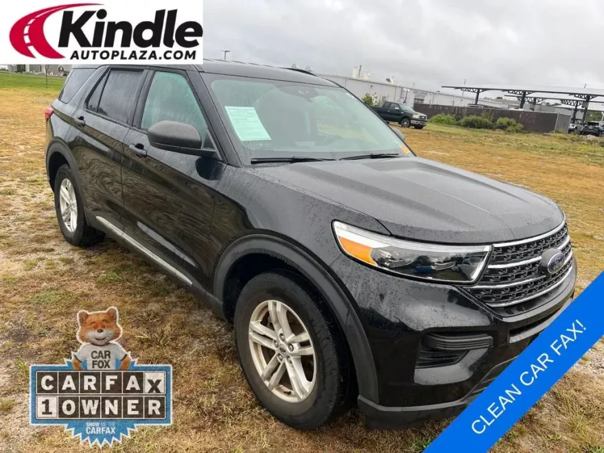 2022 Ford Explorer XLT photo 1