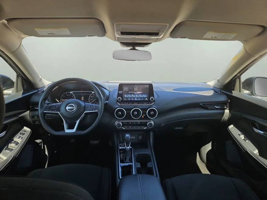 2025 Nissan Sentra SV photo 1