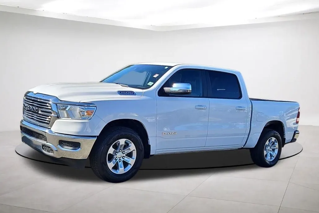 2024 Ram 1500 Laramie photo 1