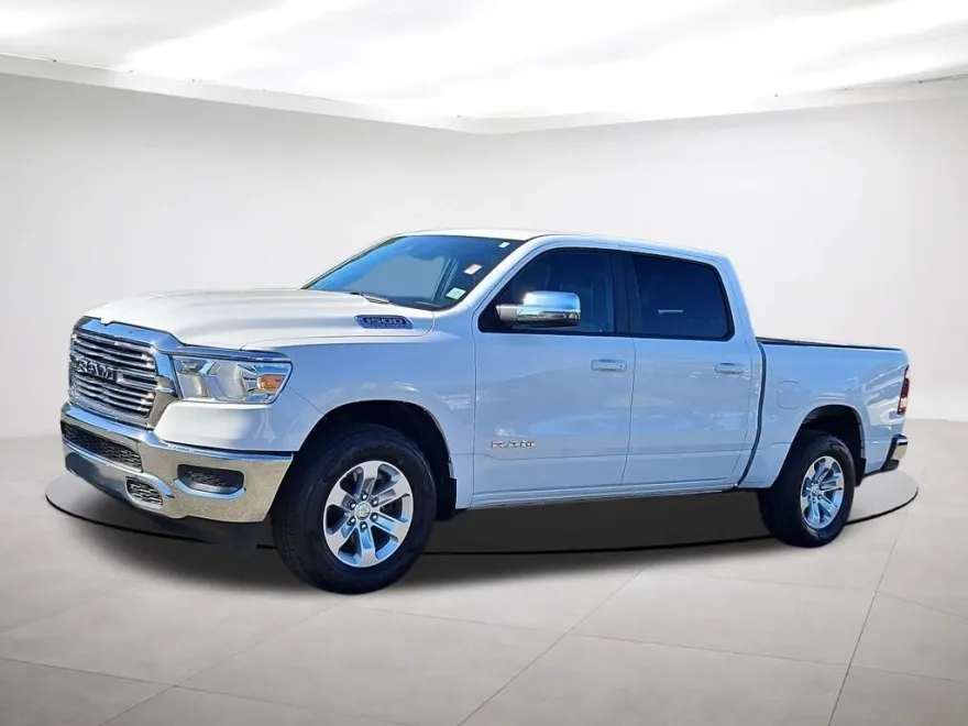 2024 Ram 1500 Laramie photo 1