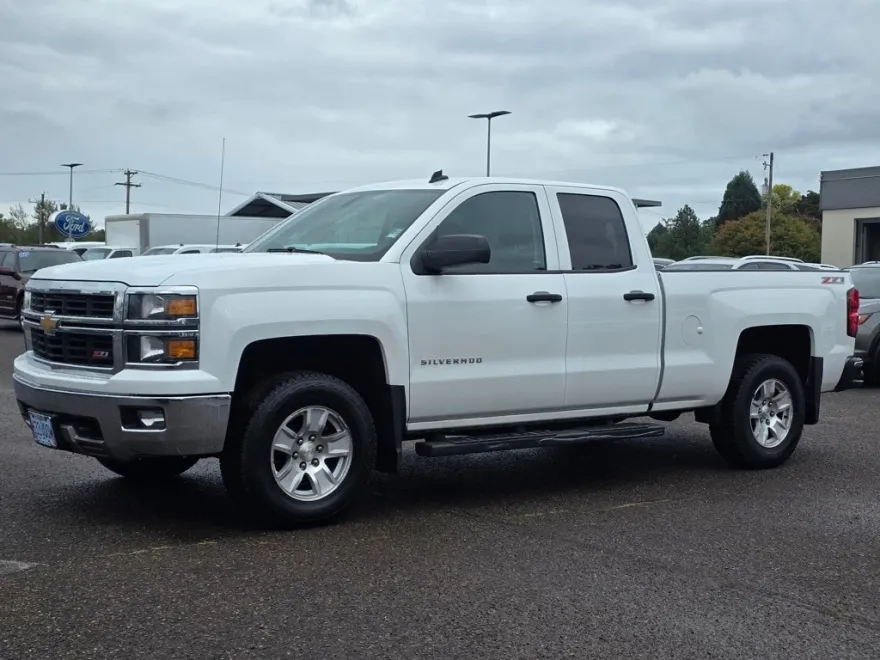 2014 Chevrolet Silverado 1500 LT photo 1