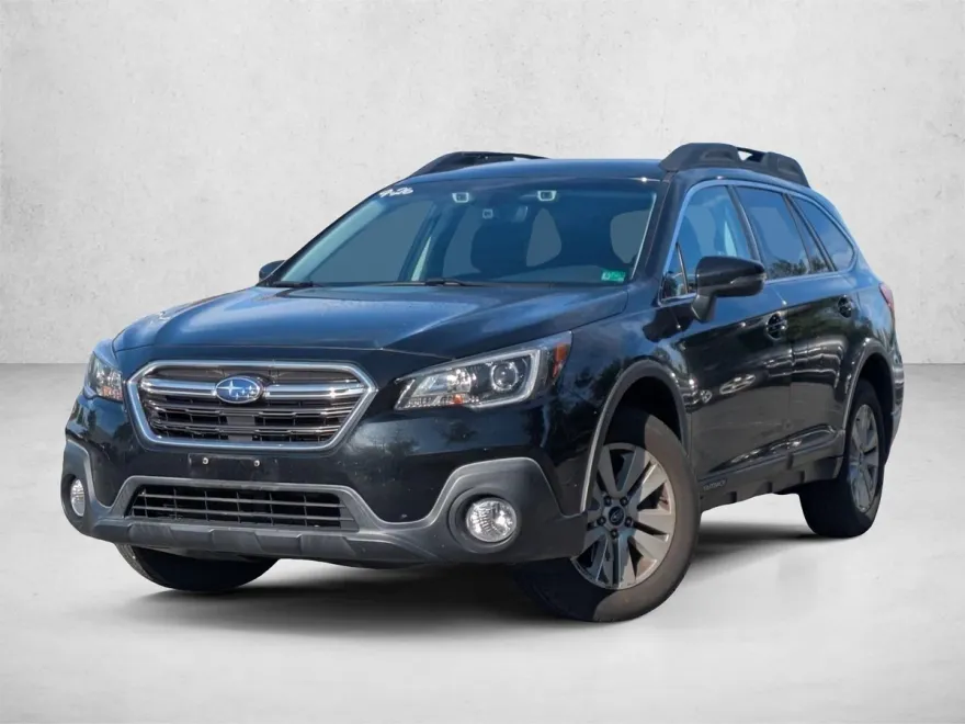 2018 Subaru Outback 2.5i Premium photo 1