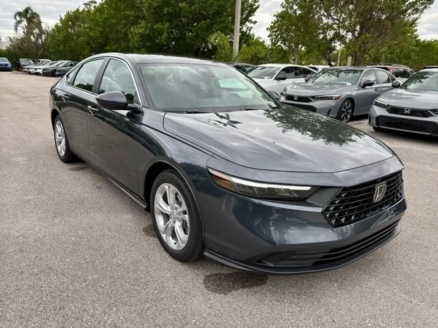 2025 Honda Accord LX photo 1