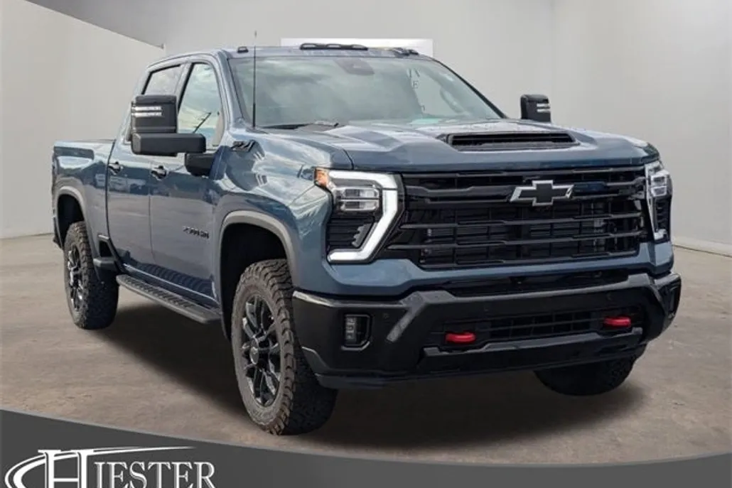 2026 Chevrolet Silverado 2500HD LTZ photo 1