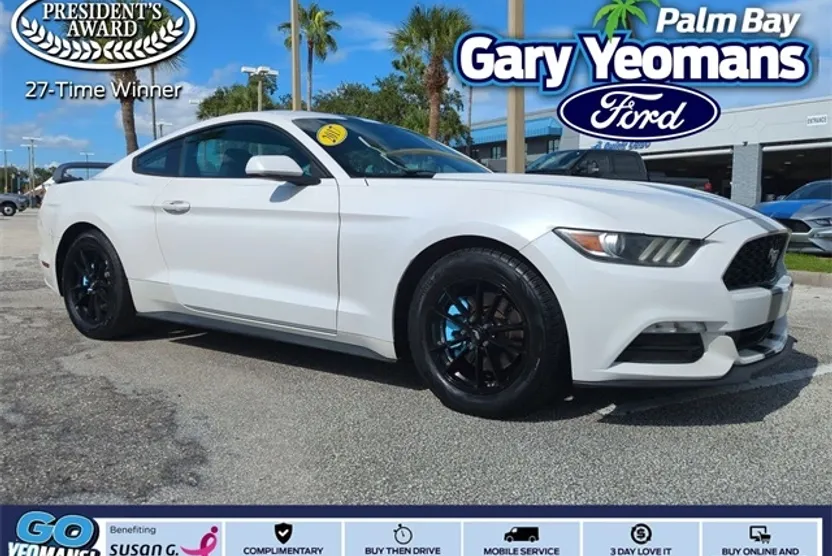 2017 Ford Mustang V6 photo 1