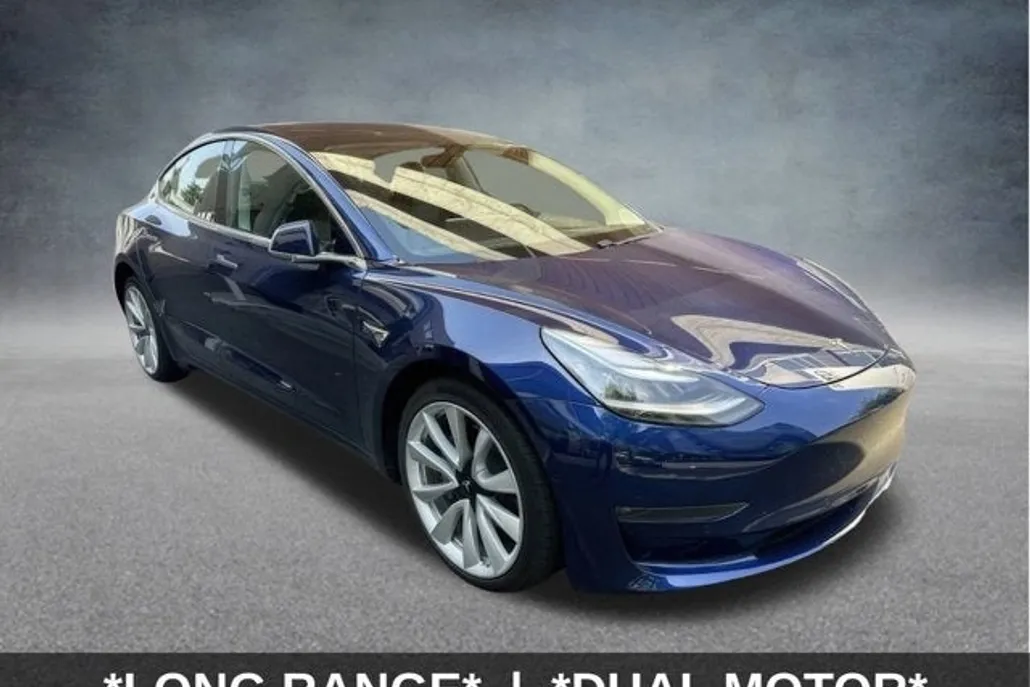 2018 Tesla Model 3 Long Range photo 1