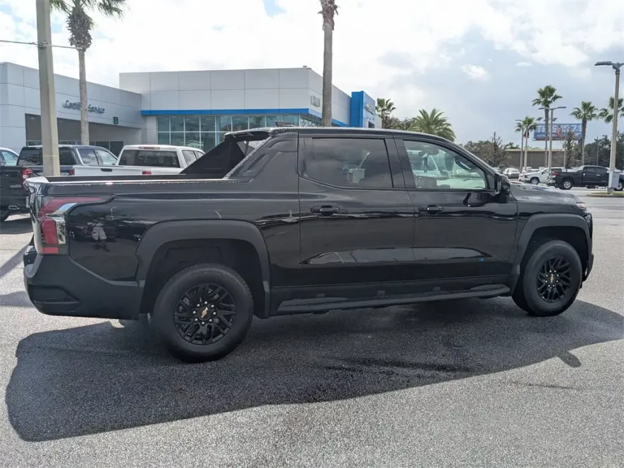 2026 Chevrolet Silverado EV LT photo 1