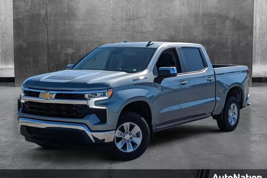 2025 Chevrolet Silverado 1500 LT photo 1