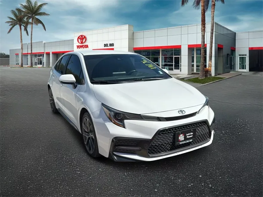 2022 Toyota Corolla SE photo 1