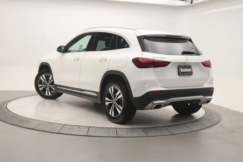 2025 Mercedes Benz GLA 250 photo 1