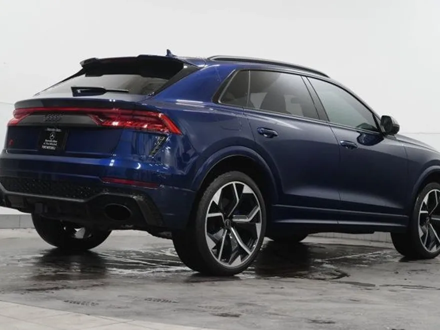 2021 Audi RS Q8 photo 1